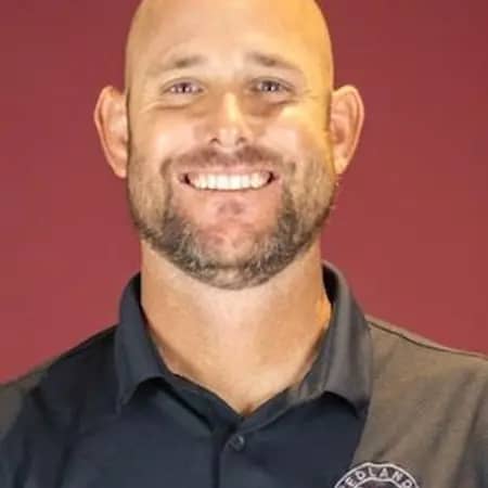 Profile photo of Aaron Holley