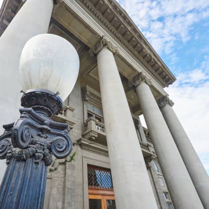a street light in front of a building
