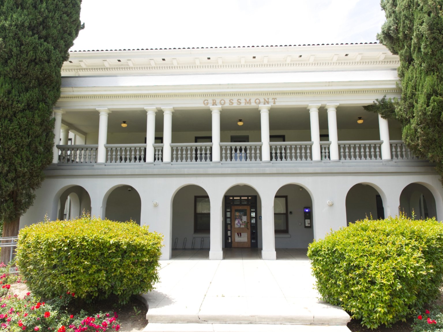 a building with columns and a walkway