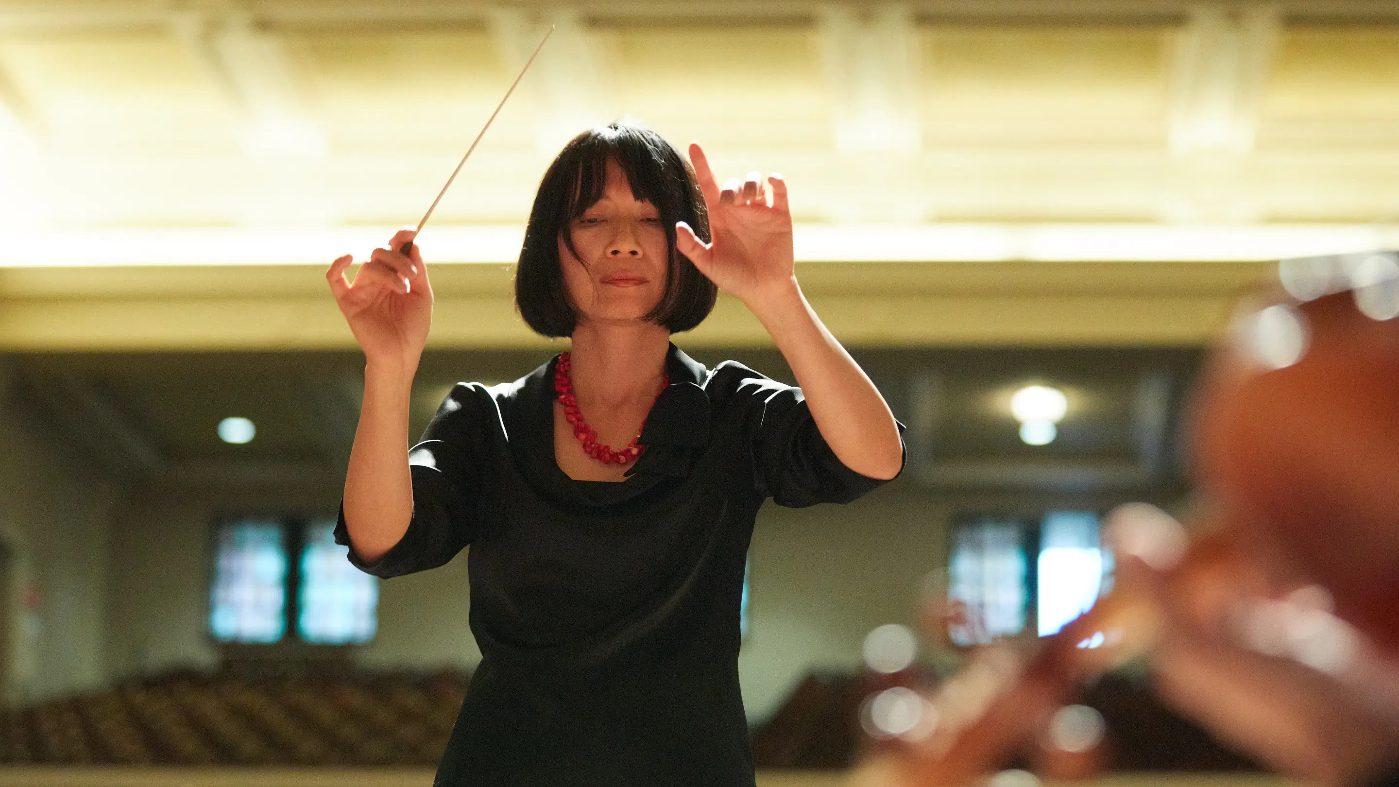 COM-conductor-2880x1620