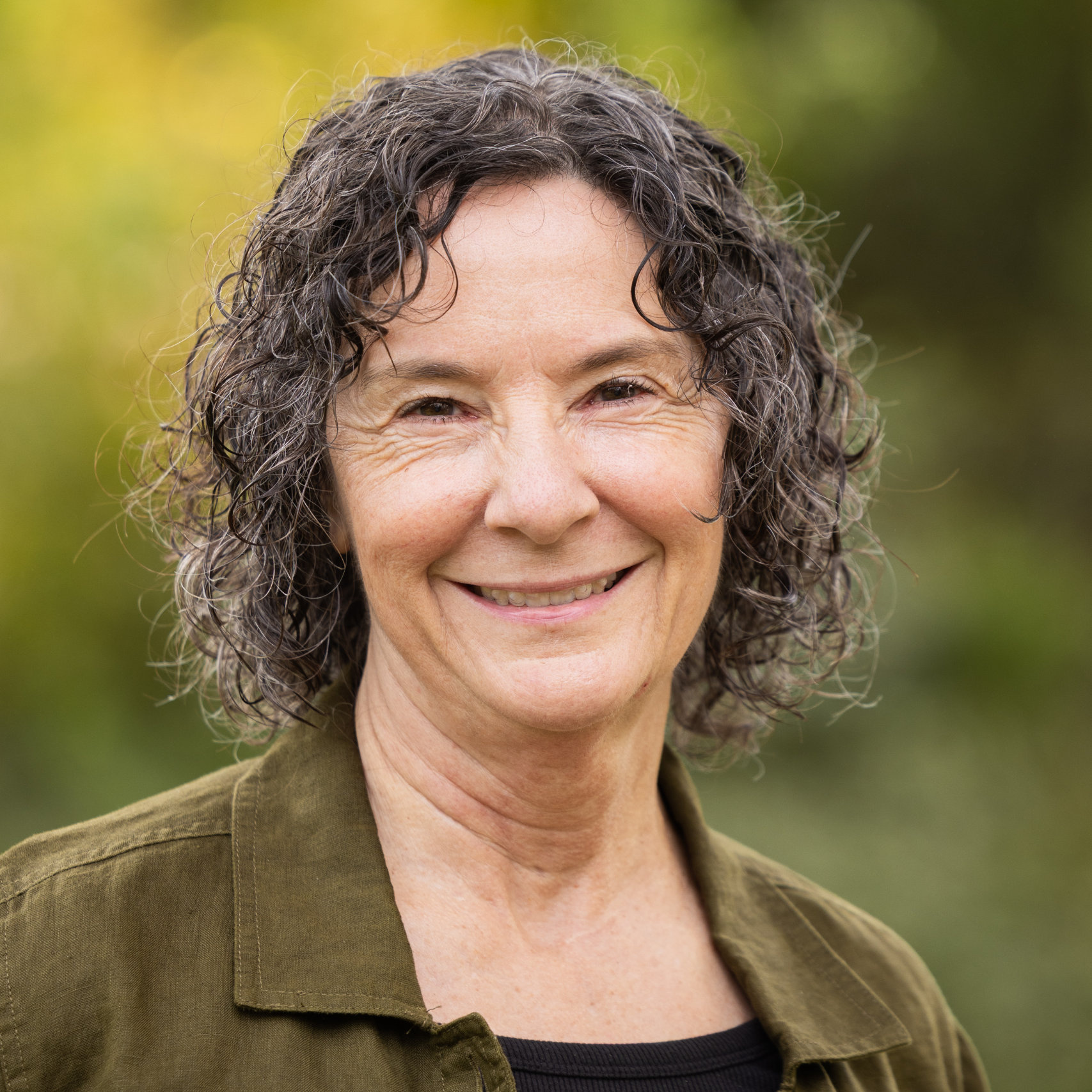 Denise-MacNeil-bio-1707x1707