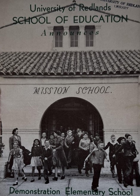 Demonstration school image