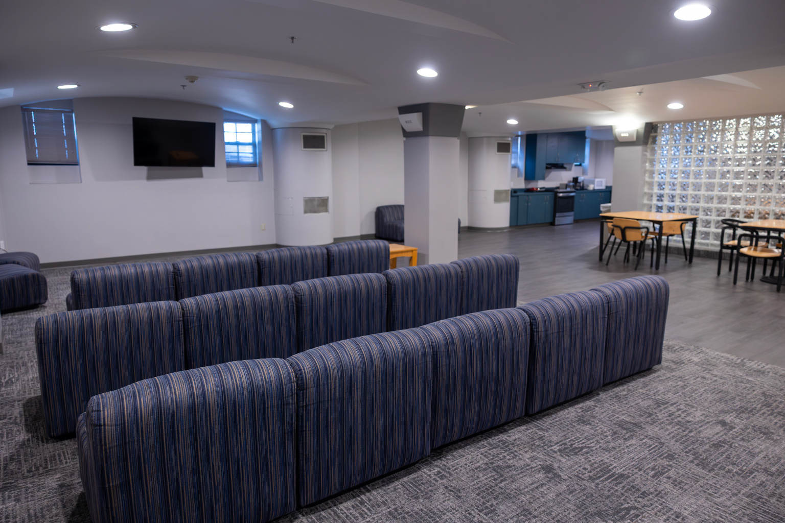 778A0676-Enhanced-NR