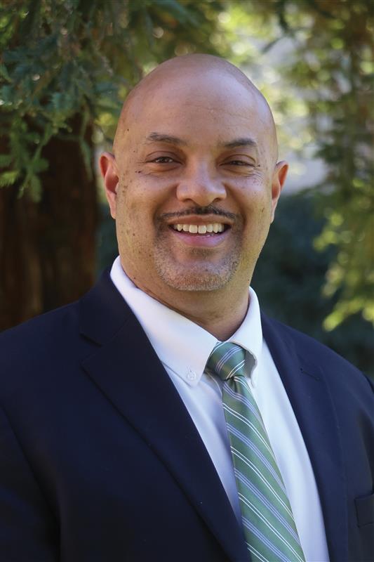 Employee_Portraits_20220210_CP_011