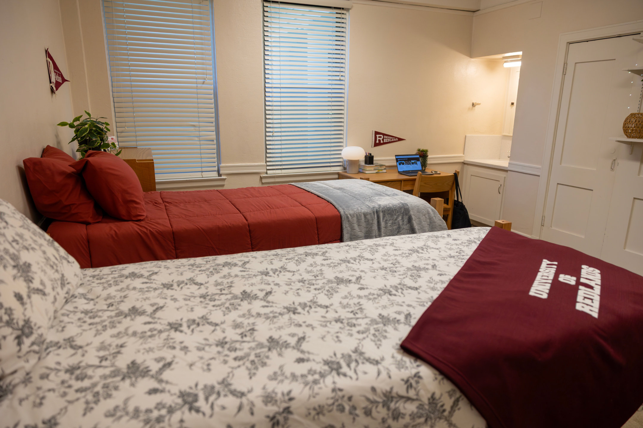 778A0844-Enhanced-NR