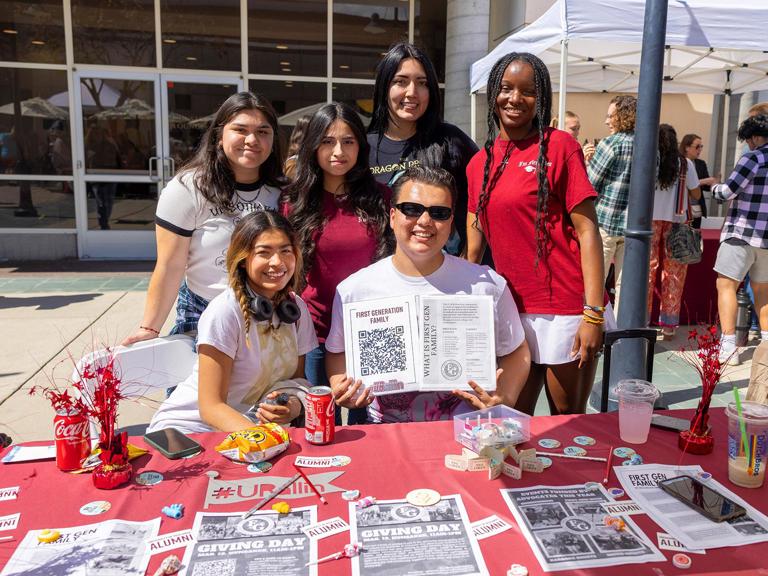 Image card - Giving day students