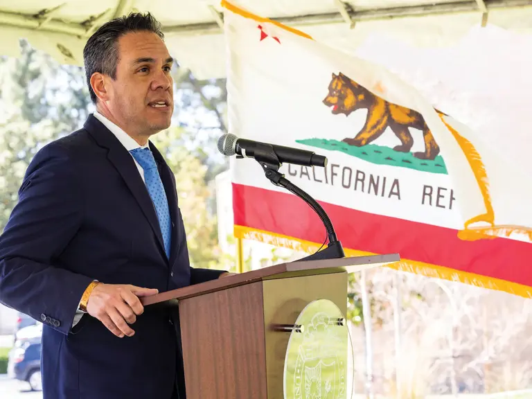 20230404_pete_aguilar_check_present_fp-035-r2