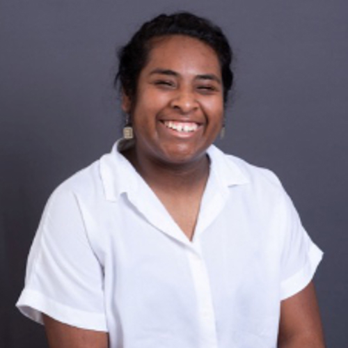 Leslie-Sernaque-Falcon