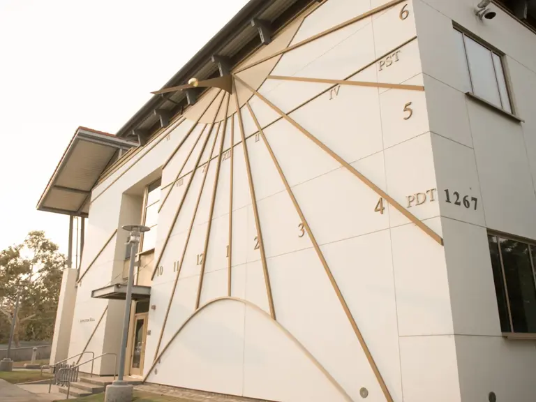 appletonhallsundial_20200915_cm-001