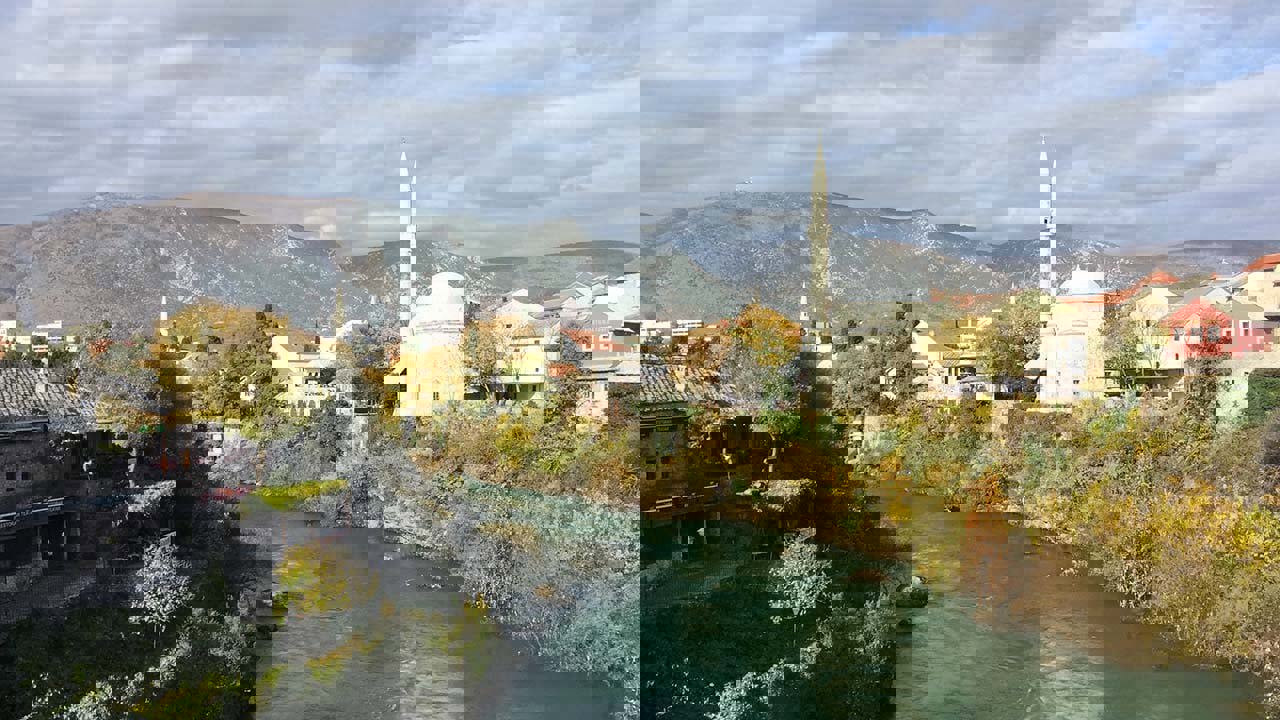 mostar-city-view-bosnia-balkans-excursion-1280x720