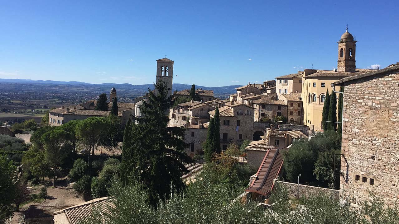 assisi-city-view-italy-italy-excursion-1280x720